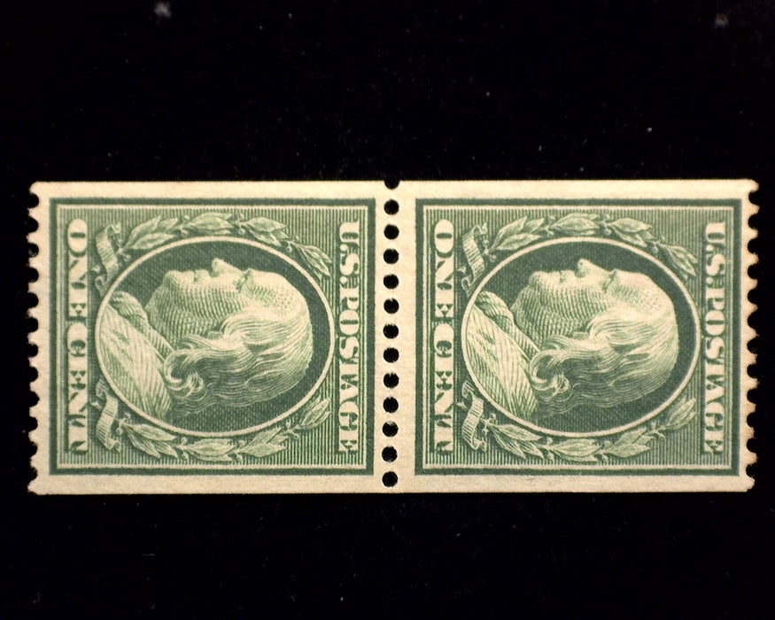 #348 Mint Fresh Vertical pair. VF US Stamp